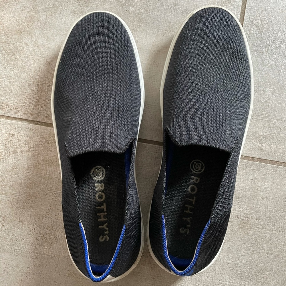 Rothys size 8.5 flat